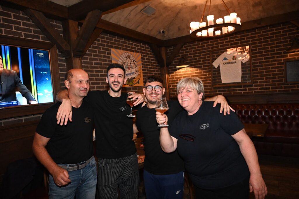 8° compleanno del Pub Numero Uno 148