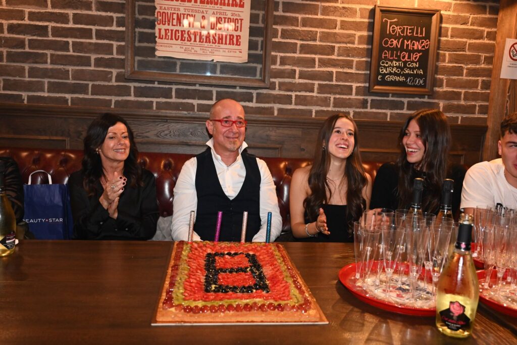 8° compleanno del Pub Numero Uno 200